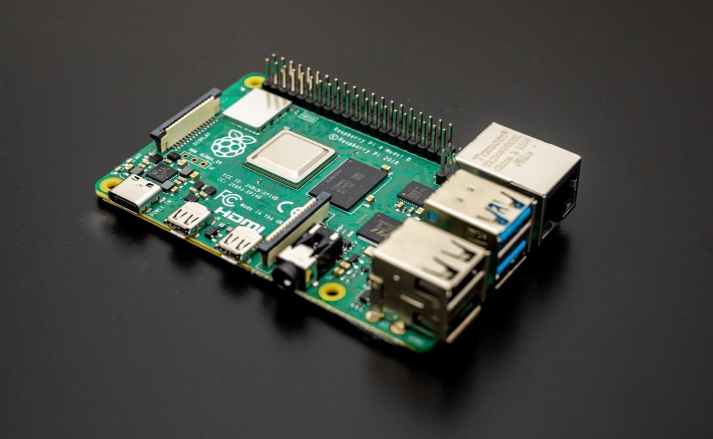 Foto van een Raspberry Pi apparaat